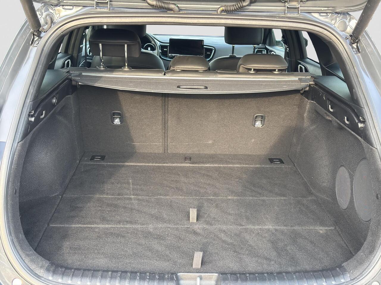 KIA CEE D Ceed Sportswagon 1.0 T-GDi Design Edition JBL | Stoel- en Stuurverwarming | Lane Assist | Dode Hoek Assistentie | Navi | Apple Carplay & Android Auto |