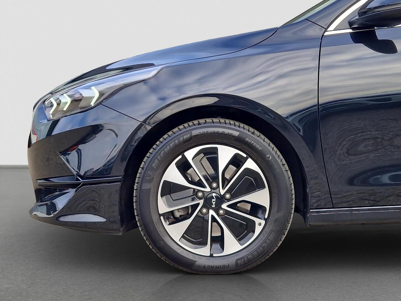 KIA CEE D Ceed Sportswagon 1.0 T-GDi MHEV Design Edition Automaat | JBL | Stoel- en Stuurverwarming | Lane Assist | Dode Hoek Assistentie | Navi | Apple Carplay & Android Auto |