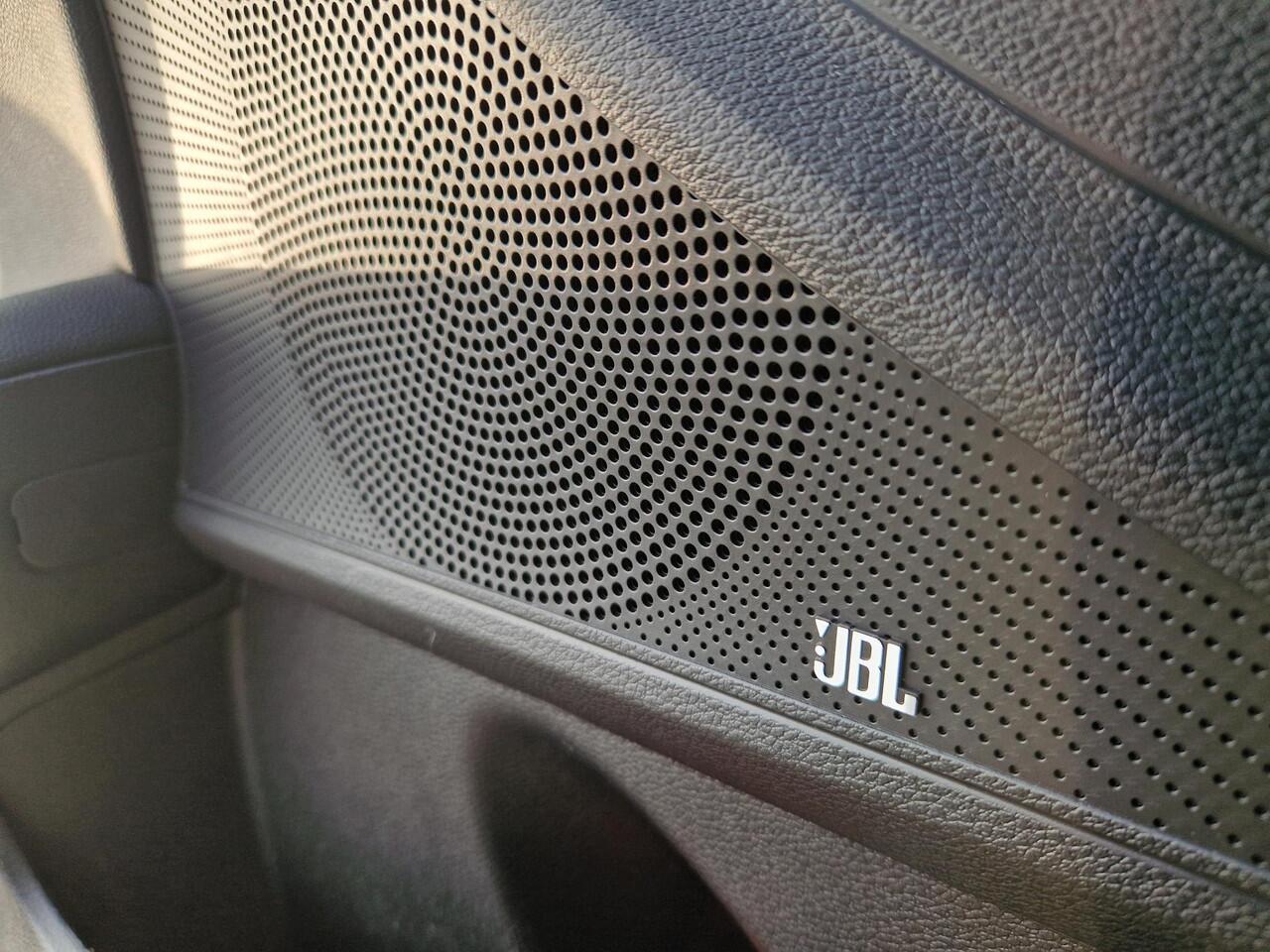 KIA CEE D Ceed Sportswagon 1.0 T-GDi MHEV Design Edition Automaat | JBL | Stoel- en Stuurverwarming | Lane Assist | Dode Hoek Assistentie | Navi | Apple Carplay & Android Auto |