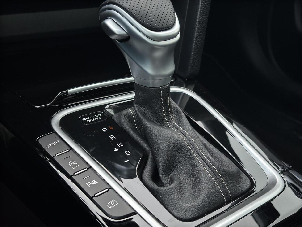 KIA CEE D Ceed 1.5 T-GDi GT-Line Automaat