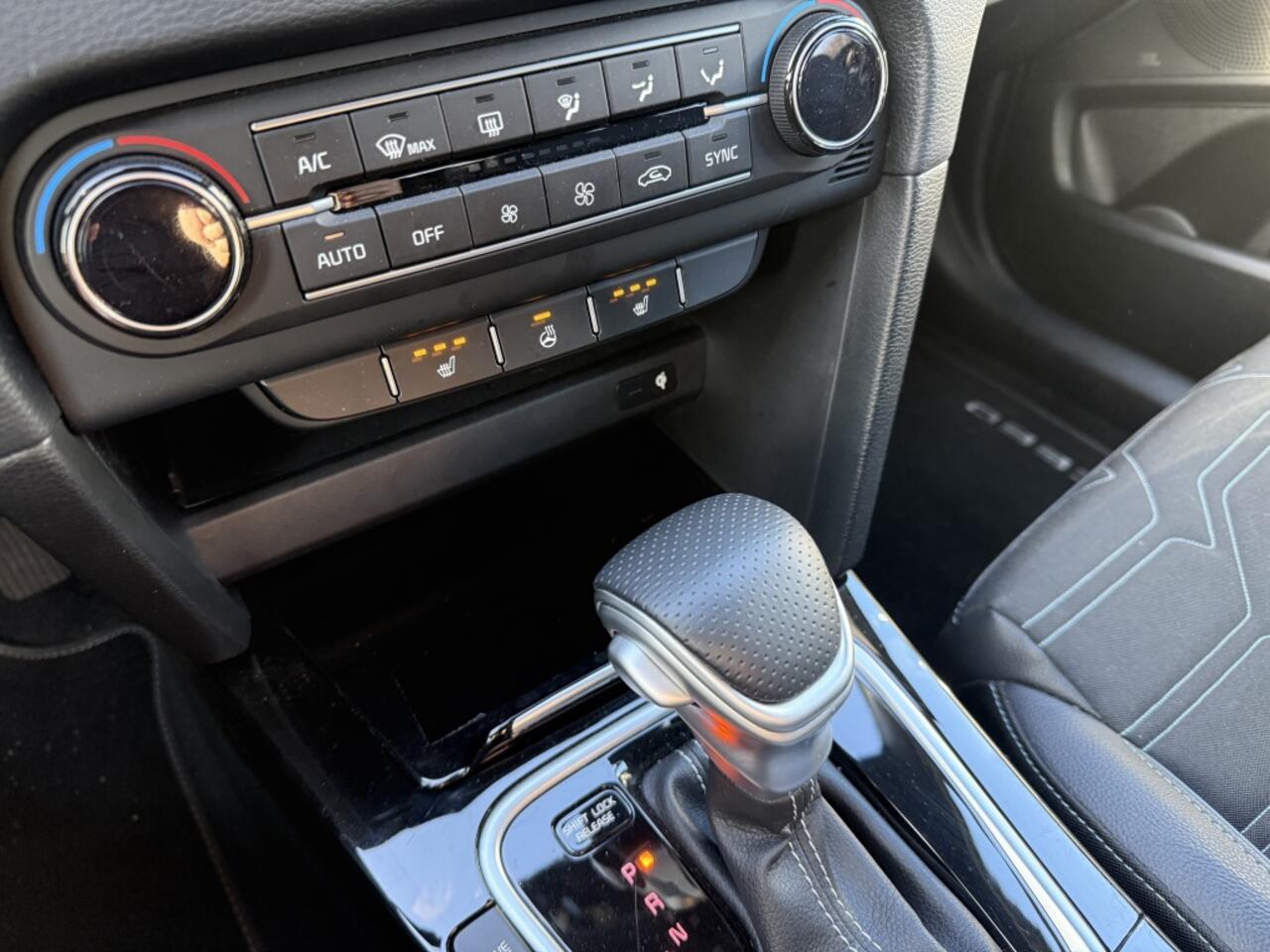 KIA CEE D Ceed Sportswagon 1.0 T-GDi AUTOMAAT - DESIGN EDITION! * VEEL OPTIES! *