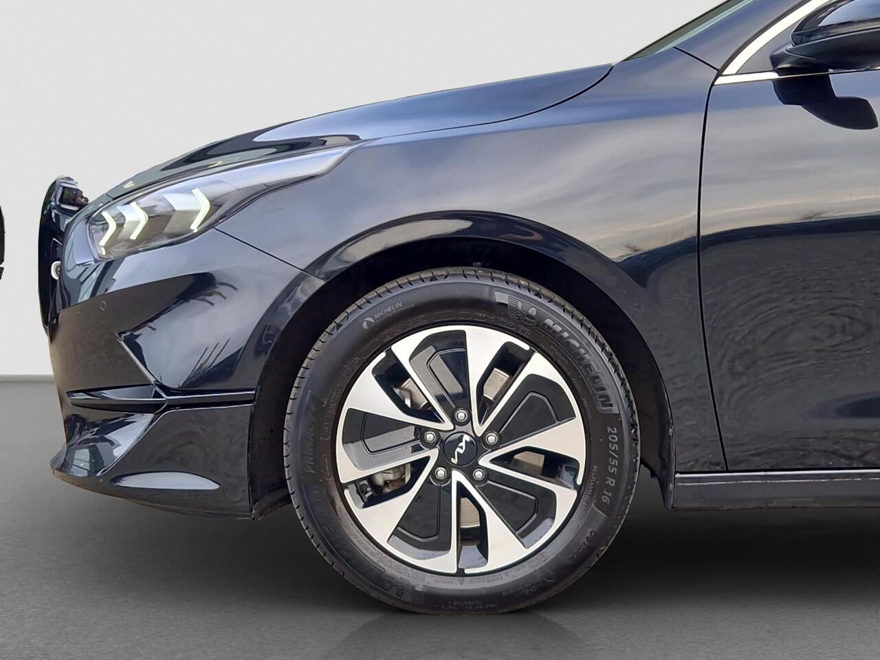 KIA CEE D Ceed Sportswagon 1.0 T-GDi Design Edition JBL | Stoel- en Stuurverwarming | Lane Assist | Dode Hoek Assistentie | Navi | Apple Carplay & Android Auto |