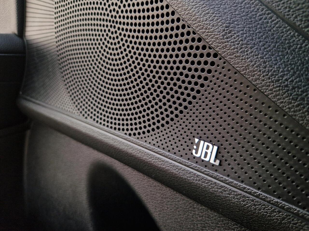 KIA CEE D Ceed Sportswagon 1.0 T-GDi Design Edition JBL | Stoel- en Stuurverwarming | Lane Assist | Dode Hoek Assistentie | Navi | Apple Carplay & Android Auto |