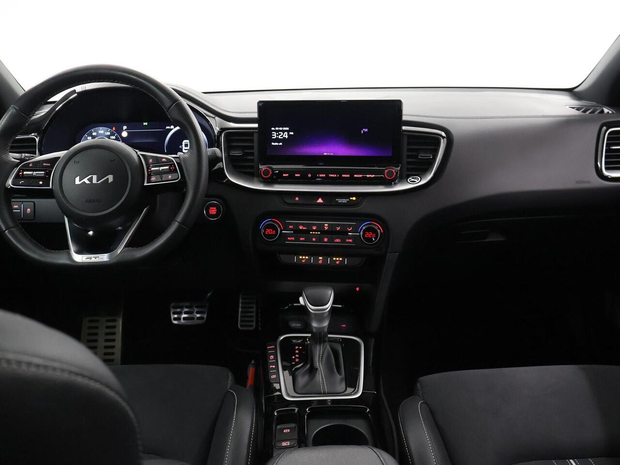 KIA CEE D Ceed 1.5 T-GDi GT-Line | Panoramadak | Matrix LED Koplampen | Stoel/Stuurverwarming | Keyless Go |