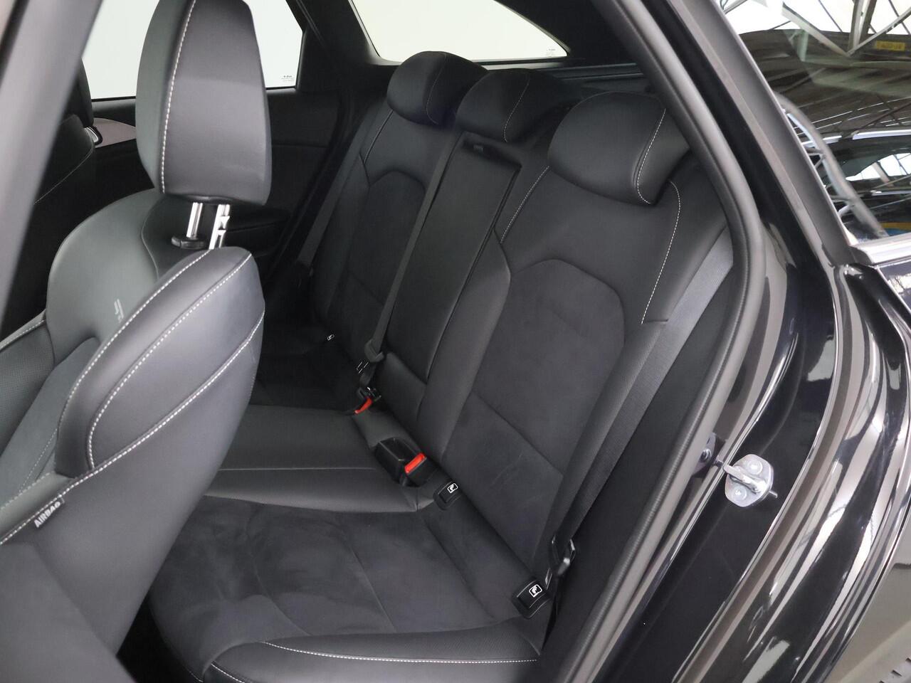 KIA CEE D Ceed Sportswagon 1.5 T-GDi GT-Line | Panoramadak | Matrix LED Koplampen | Stoel/Stuurverwarming | Keyless Go | Elektrisch bedienbare achterklep