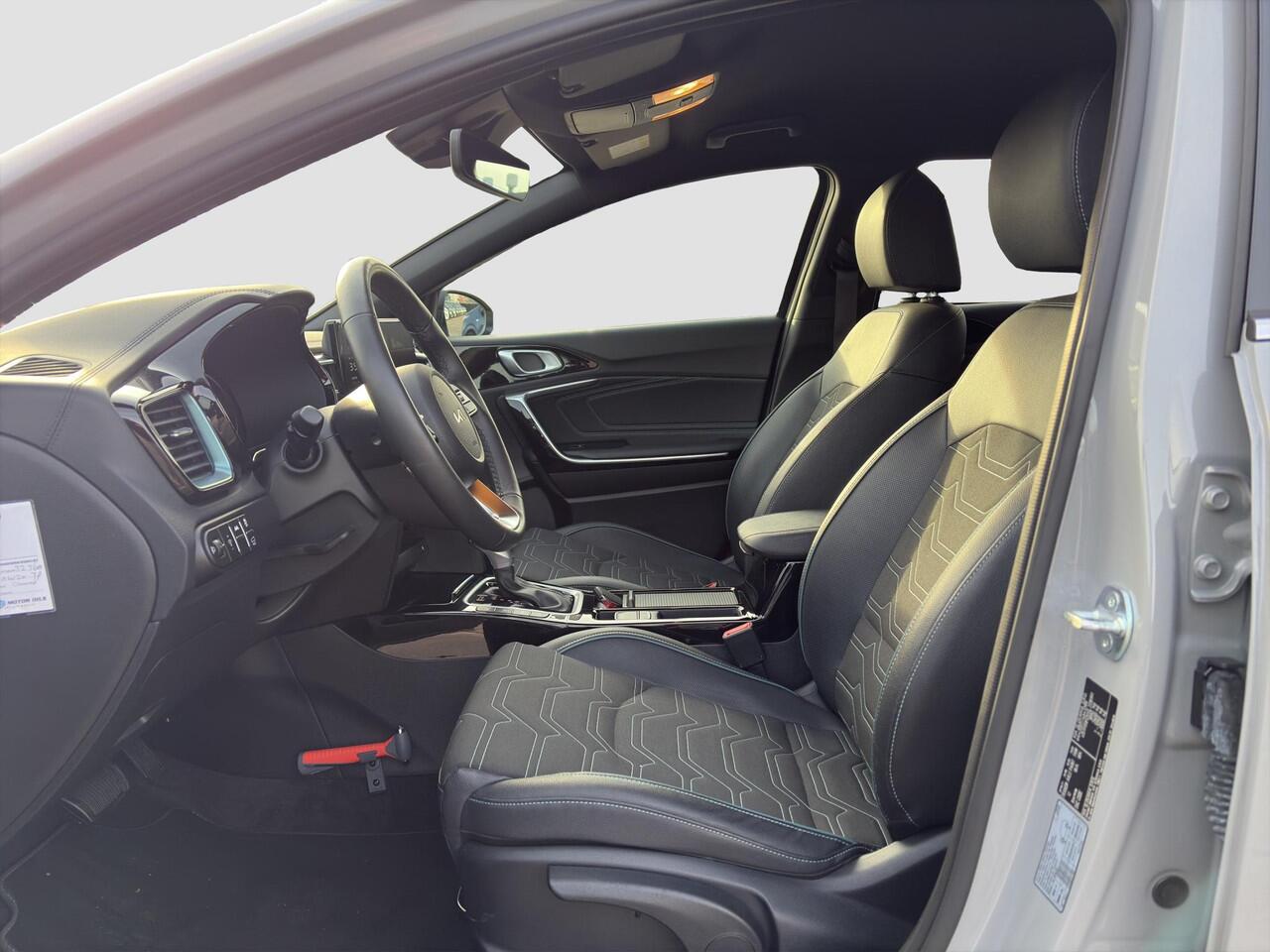 KIA CEE D Ceed Sportswagon 1.0 T-GDi MHEV Design Edition Automaat JBL | Stoel- en Stuurverwarming | Lane Assist | Dode Hoek Assistentie | Navi | Apple Carplay & Android Auto |