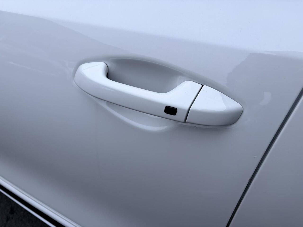 KIA CEE D Ceed 1.5 T-GDi GT-PlusLine | Memory Bestuurdersstoel | Schuif-Kantel Dak | Keyless Go/Start