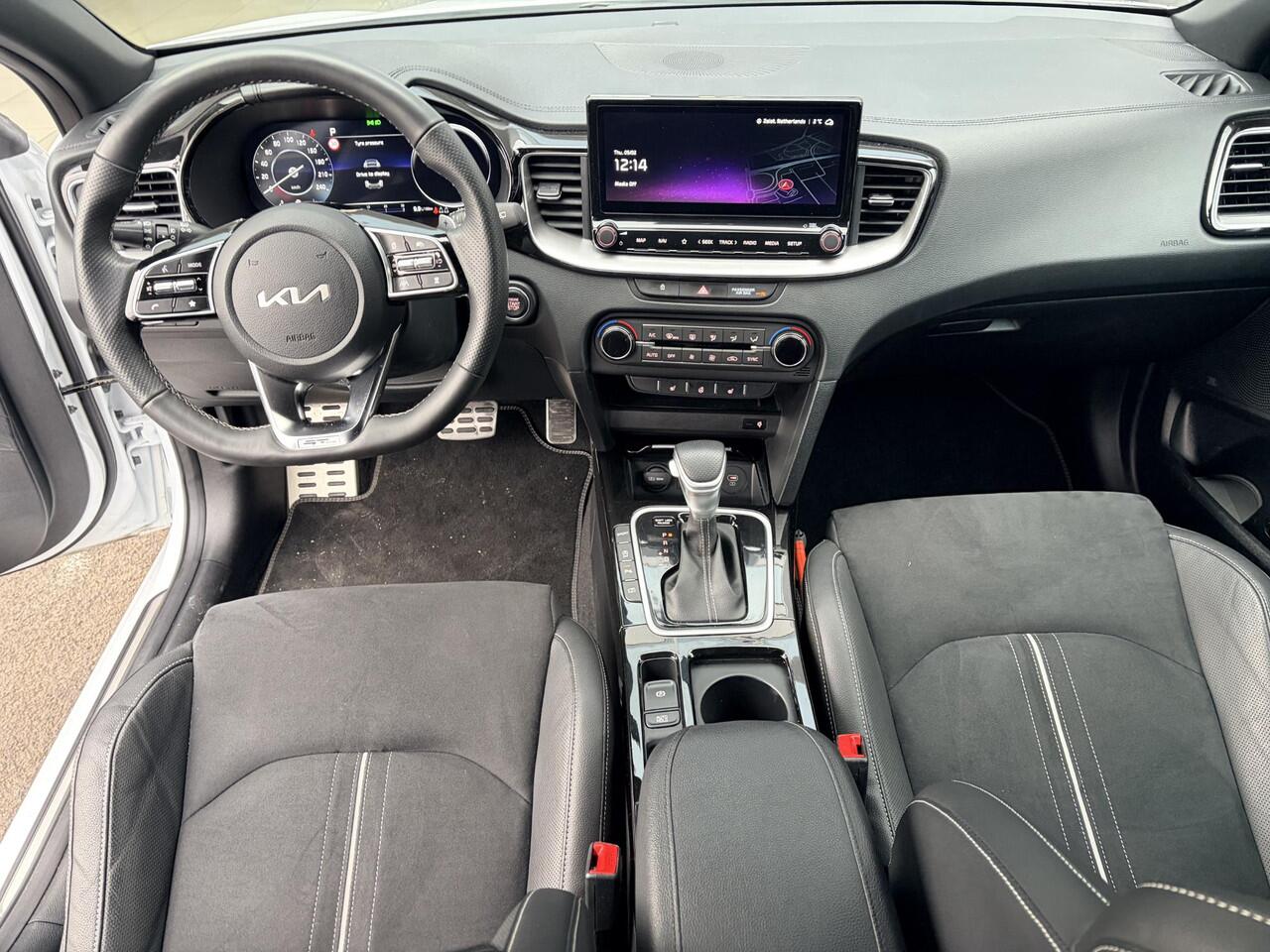 KIA CEE D Ceed 1.5 T-GDi GT-PlusLine | Memory Bestuurdersstoel | Schuif-Kantel Dak | Keyless Go/Start