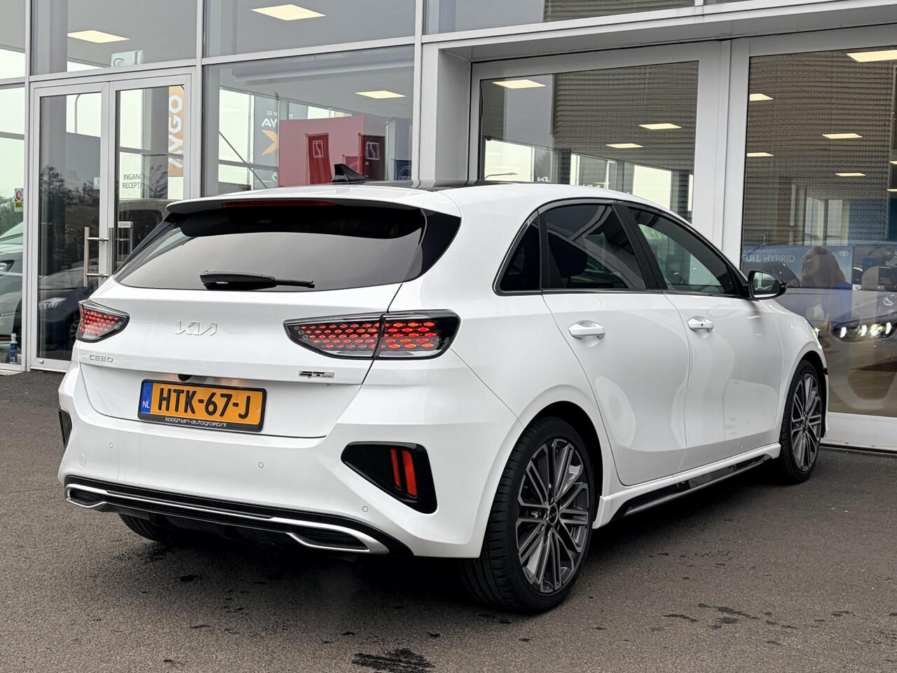 KIA CEE D Ceed 1.5 T-GDi GT-PlusLine | Memory Bestuurdersstoel | Schuif-Kantel Dak | Keyless Go/Start