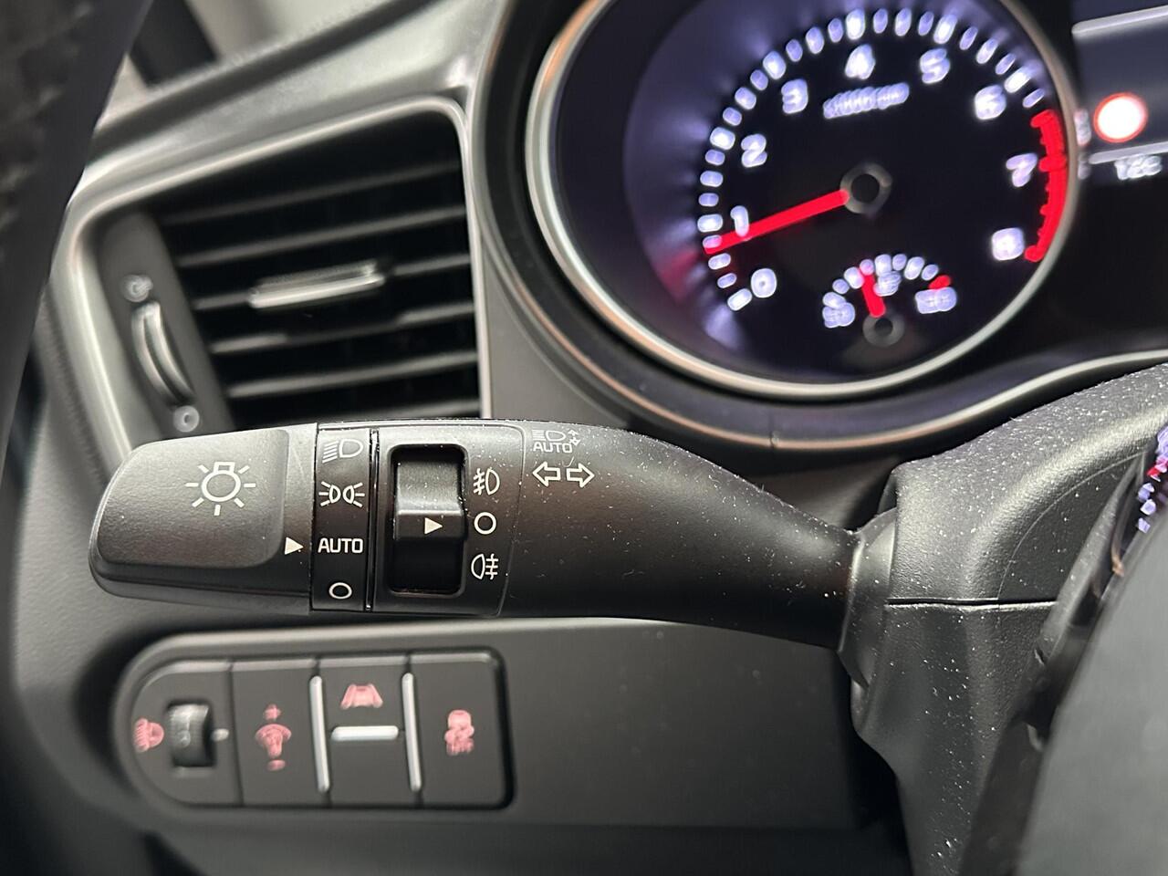 KIA CEE D Ceed 1.5 T-GDi DynamicLine