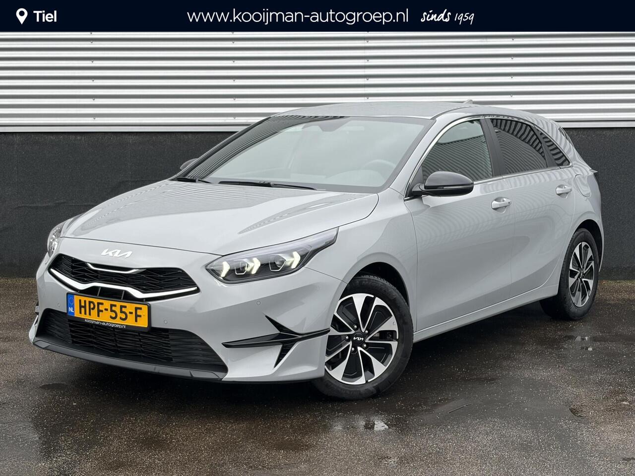 KIA CEE D Ceed 1.0 T-GDi Design Edition BTW-auto, Nieuw geleverd, Dodehoekdetectie, Stoel- & Stuurwiel verwarmd, Privacy glass, LMV