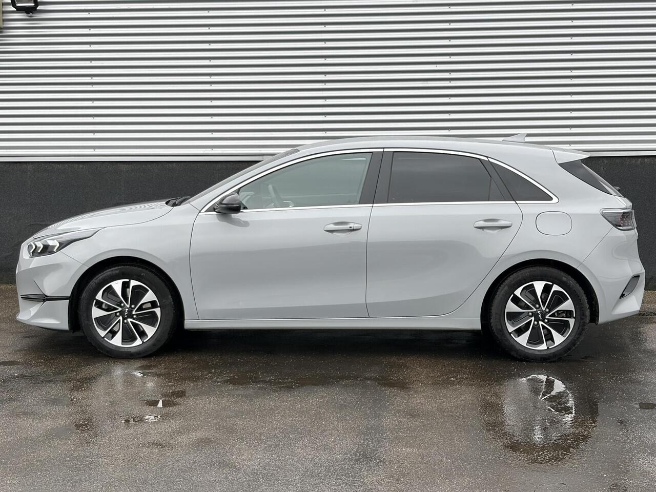KIA CEE D Ceed 1.0 T-GDi Design Edition BTW-auto, Nieuw geleverd, Dodehoekdetectie, Stoel- & Stuurwiel verwarmd, Privacy glass, LMV