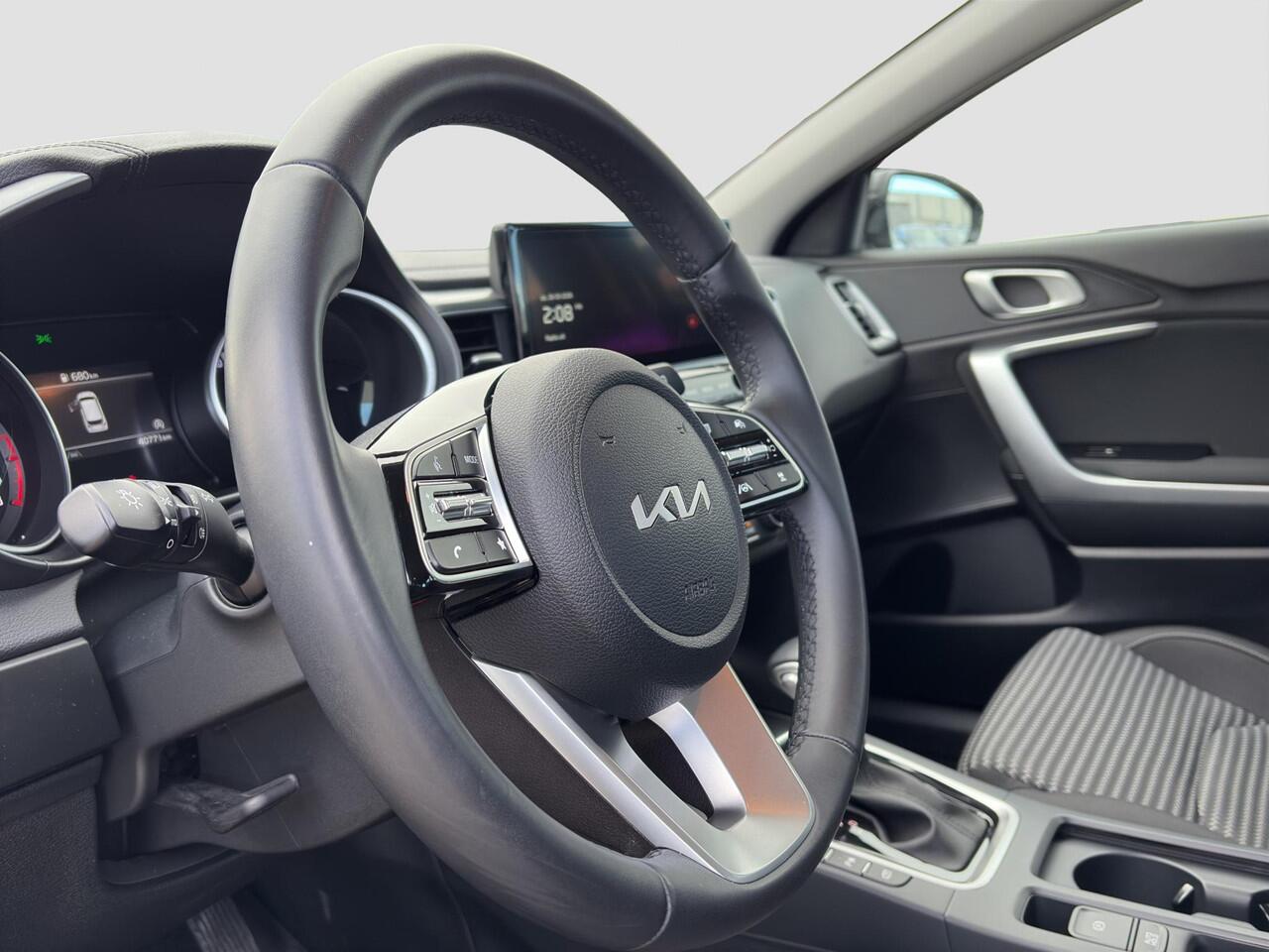 KIA CEE D Ceed Sportswagon 1.5 T-GDi DynamicLine Automaat | Navi | Cruise | Camera | LMV | Sensoren |