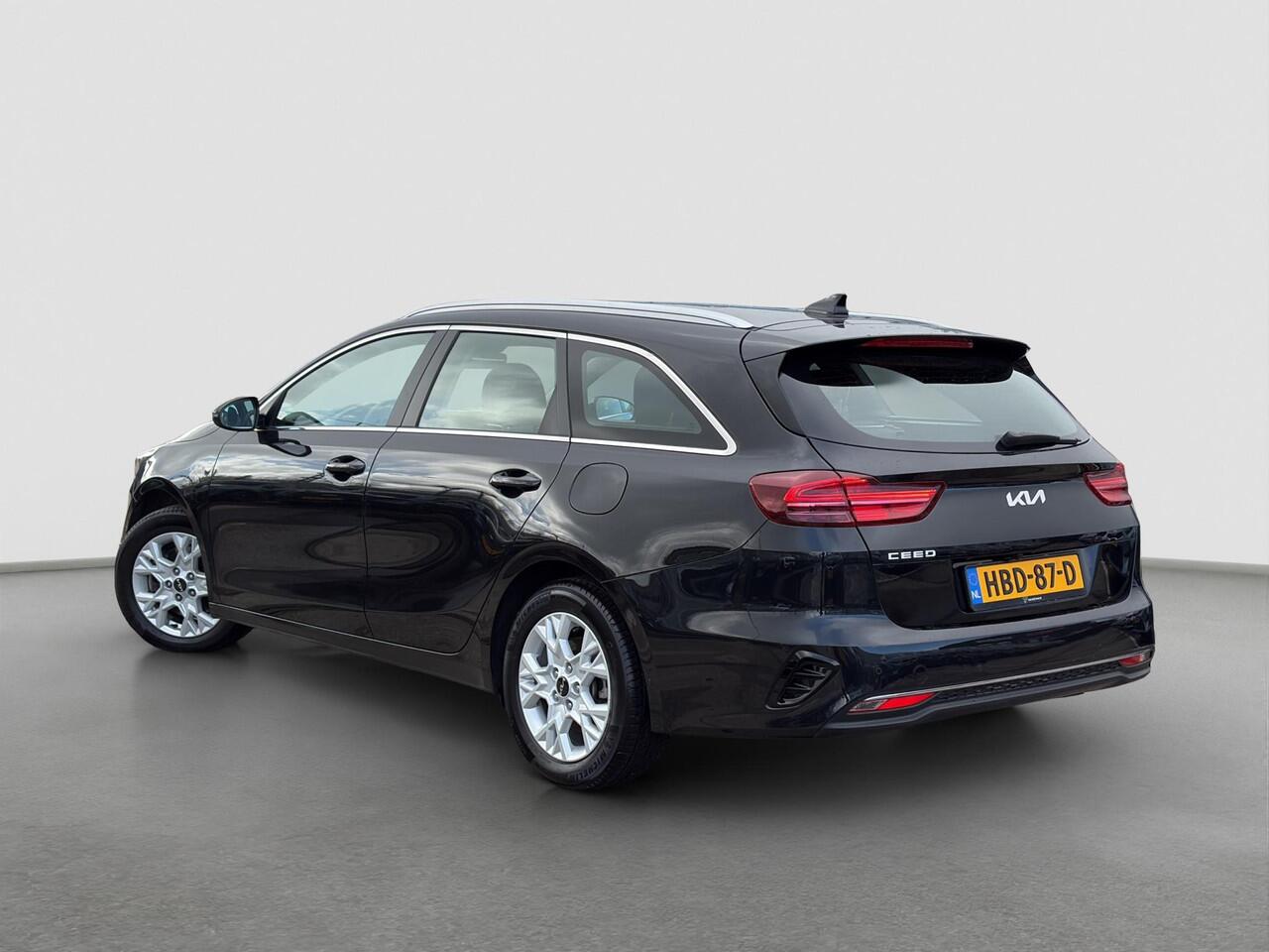 KIA CEE D Ceed Sportswagon 1.5 T-GDi DynamicLine Automaat | Navi | Cruise | Camera | LMV | Sensoren |