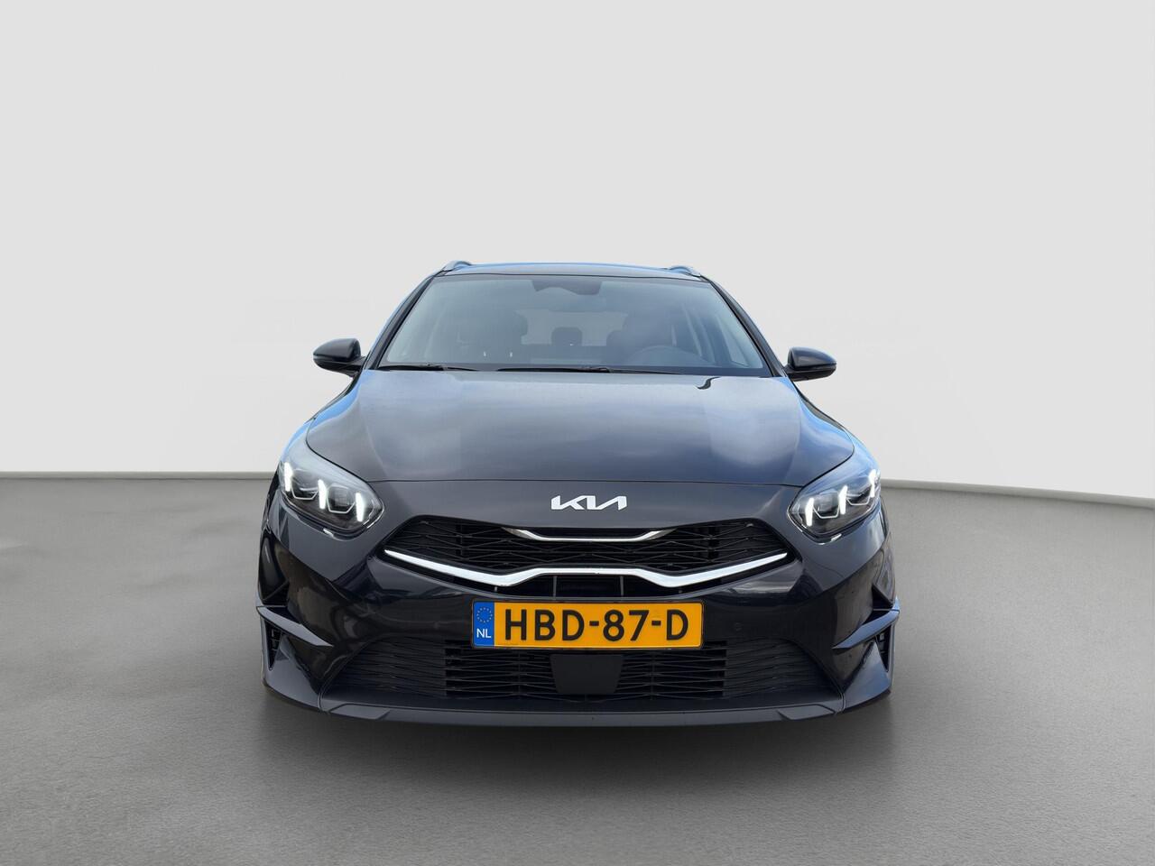 KIA CEE D Ceed Sportswagon 1.5 T-GDi DynamicLine Automaat | Navi | Cruise | Camera | LMV | Sensoren |