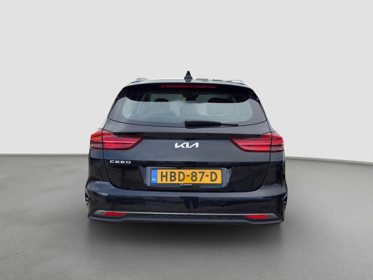 KIA CEE D Ceed Sportswagon 1.5 T-GDi DynamicLine Automaat | Navi | Cruise | Camera | LMV | Sensoren |