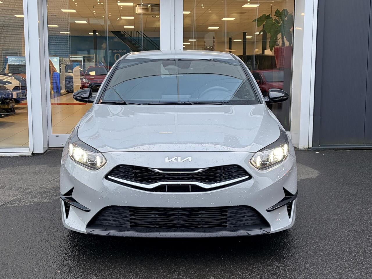 KIA CEE D Ceed 1.0 T-GDi Design Edition Kleur Wolf Gray | Actieprijs nu rijklaar ¤. 30.985,= | Prijs inclusief alle lopende Kia Acties