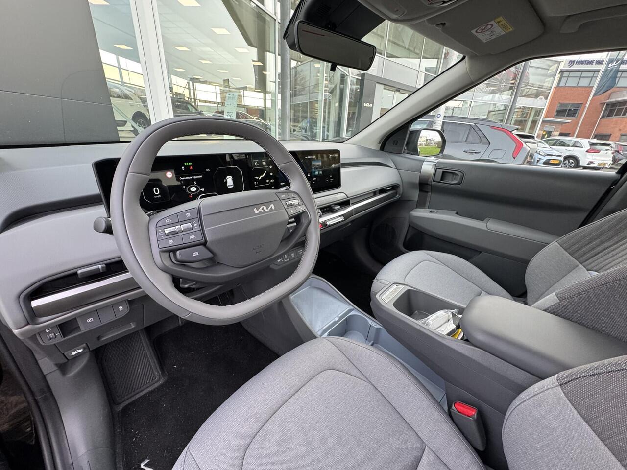 KIA EV3 Air 58.3 kWh ¤33.765,- RIJKLAAR! Nu ¤3.230,= voordeel! Nu extra scherp geprijsd!