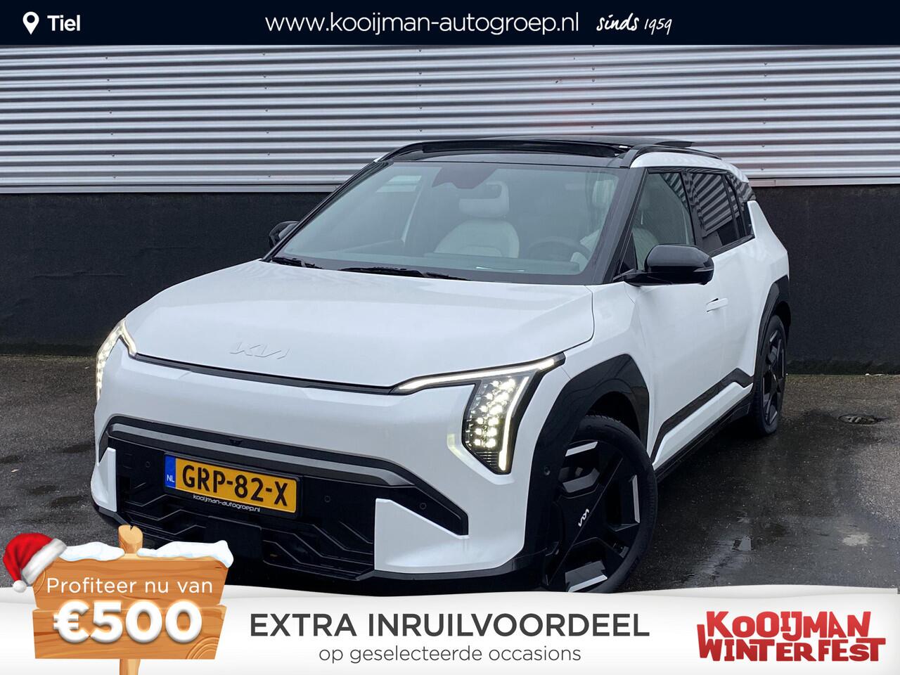 KIA EV3 GT-PlusLine 81.4 kWh Auto vol luxe! Schuif-/kanteldak, trekhaak, V2L, 360° camera, stoelverwarming, navigatie, Apple CarPlay/Android Auto, NL-auto, boekjes compleet