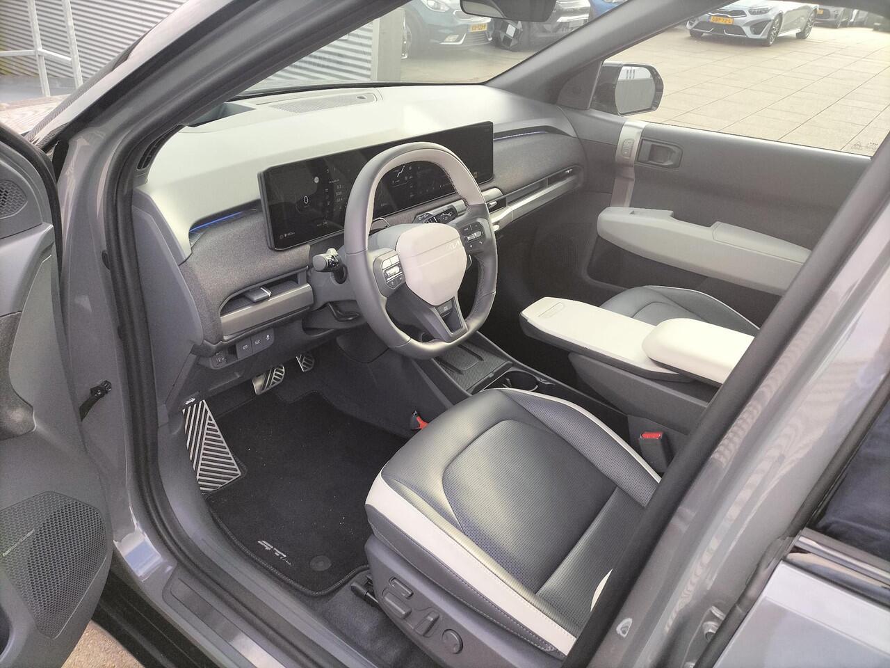 KIA EV3 GT-PlusLine 81.4 kWh Schuifdak / Leder / Navigatie