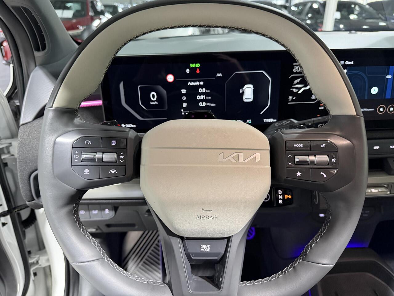 KIA EV3 GT-PlusLine 81.4 kWh Auto vol luxe! Schuif-/kanteldak, V2L, 360° camera, stoelverwarming, navigatie, Apple CarPlay/Android Auto, NL-auto,