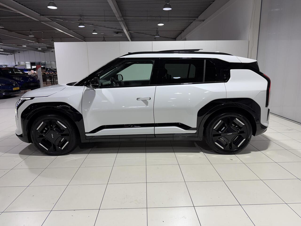 KIA EV3 GT-PlusLine 81.4 kWh Auto vol luxe! Schuif-/kanteldak, V2L, 360° camera, stoelverwarming, navigatie, Apple CarPlay/Android Auto, NL-auto,