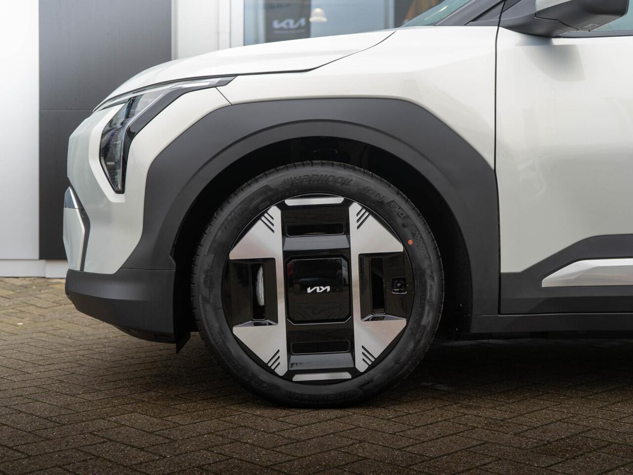 KIA EV3 Plus Advanced 81.4 kWh | OP VOORRAAD | Schuifkanteldak | Harman en kardon |