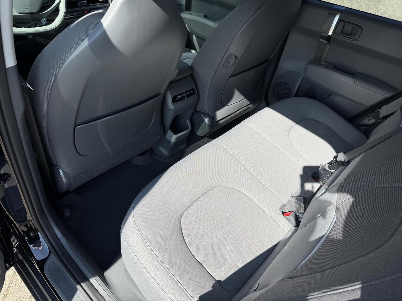 KIA EV3 Plus 58.3 kWh | Camera | Stoelverwarming | Keyless | Navigatie