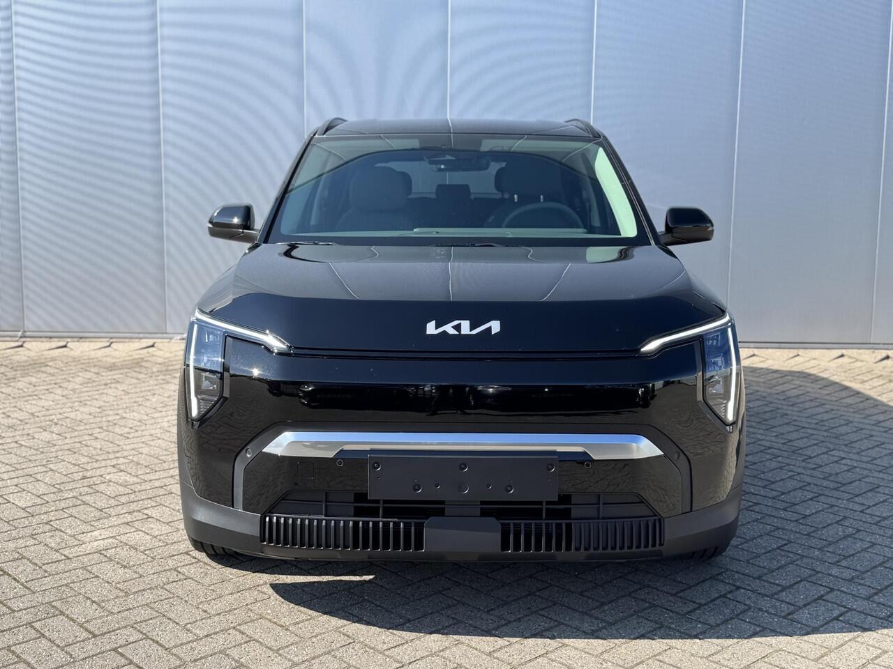 KIA EV3 Plus 58.3 kWh | Camera | Stoelverwarming | Keyless | Navigatie