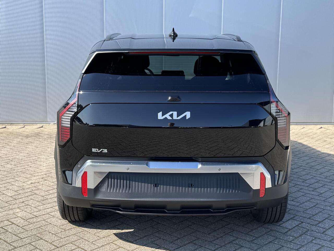 KIA EV3 Plus 58.3 kWh | Camera | Stoelverwarming | Keyless | Navigatie
