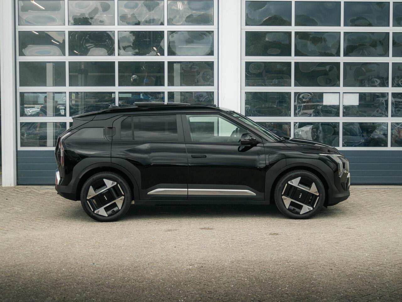 KIA EV3 Plus Advanced 58.3 kWh l Uit voorraad leverbaar | 17% Bijtelling l Stoel Stuurverwarming l Glazen Schuif/kantel dak