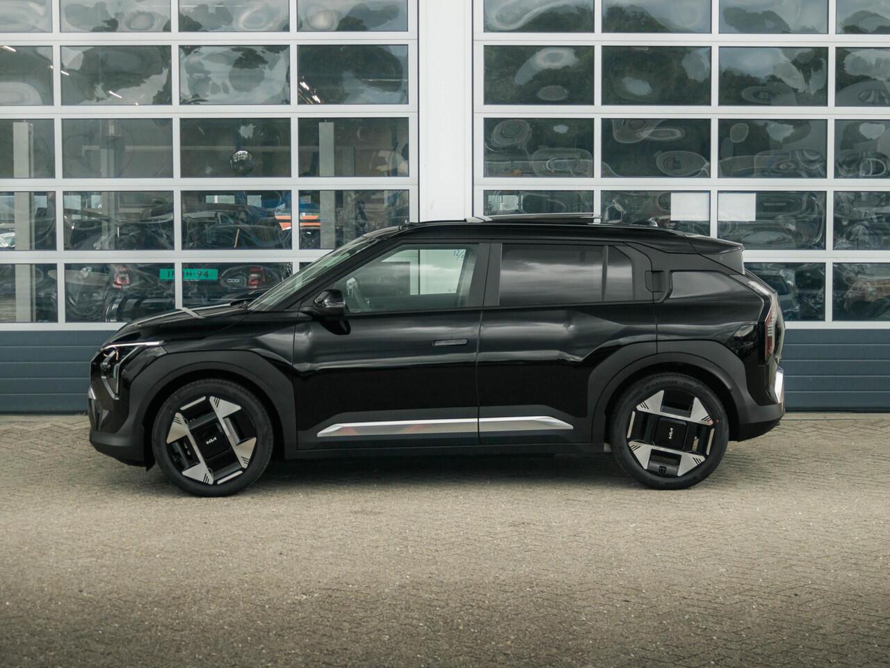 KIA EV3 Plus Advanced 58.3 kWh l Uit voorraad leverbaar | 17% Bijtelling l Stoel Stuurverwarming l Glazen Schuif/kantel dak