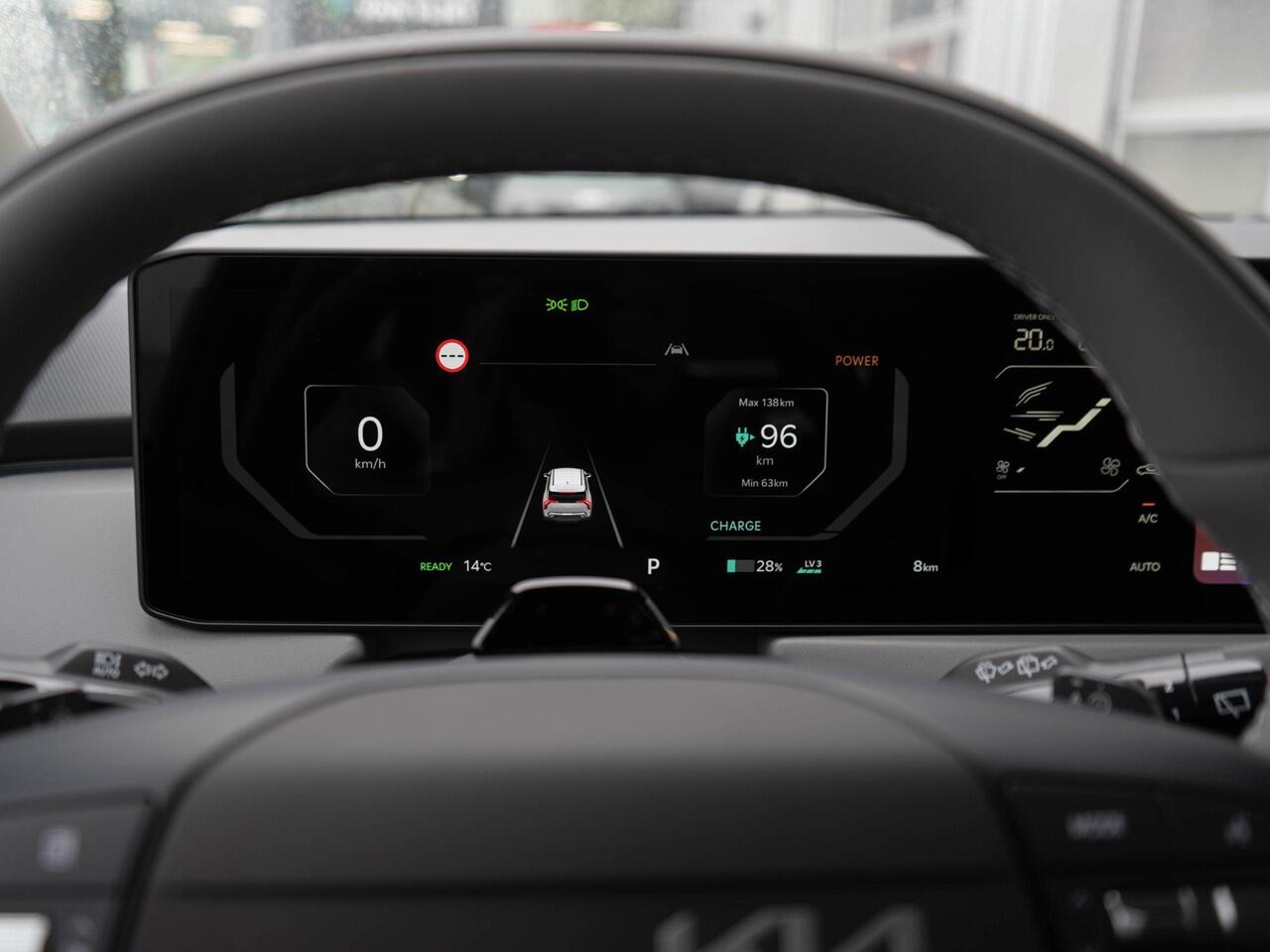 KIA EV3 Air 58.3 kWh | Airco | Parkeersensoren voor en achter |