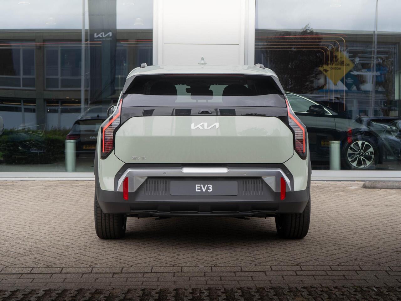 KIA EV3 Plus Advanced 81.4 kWh | OP VOORAAD DIRECT LEVERBAAR | Schuifkanteldak | Harman en kardon |