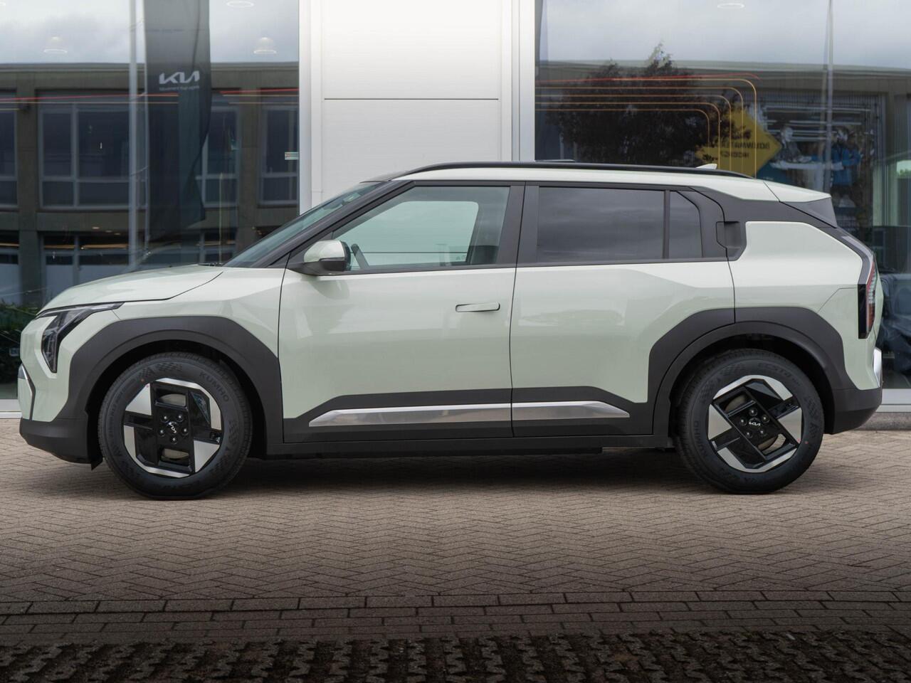 KIA EV3 Plus 58.3 kWh | Op VOOORRAAD DIRECT LEVERBAAR | Stoel en stuurverwarming | Dodehoek assistentie |