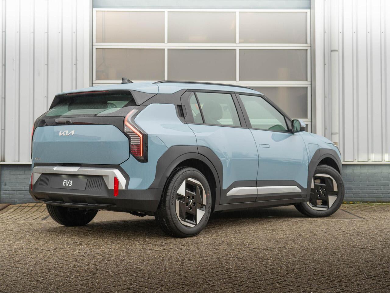 KIA EV3 Plus 58.3 kWh | Op VOOORRAAD DIRECT LEVERBAAR | Stoel en stuurverwarming | Dodehoek assistentie |