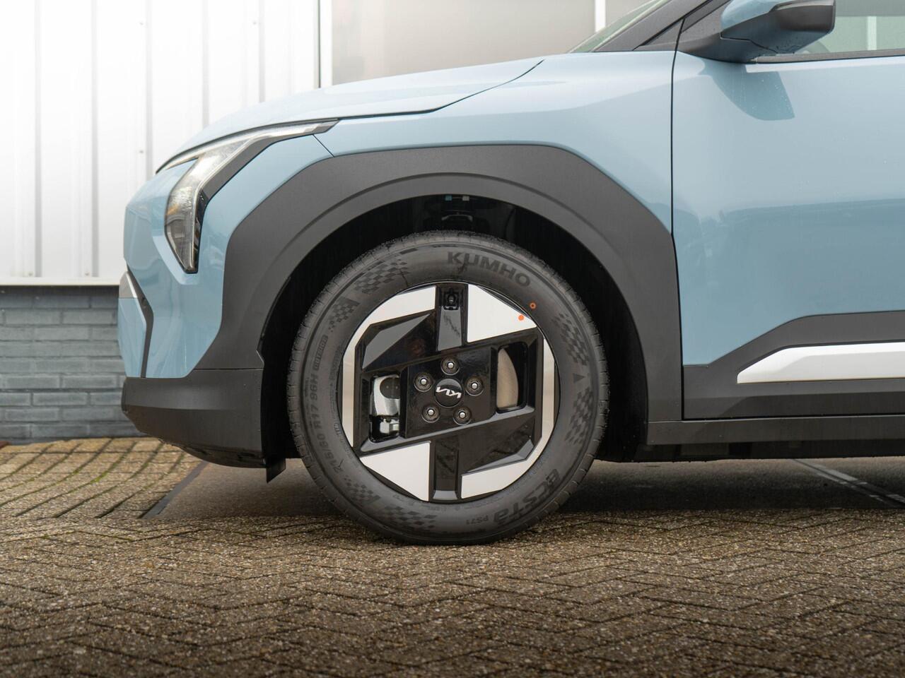 KIA EV3 Plus 58.3 kWh | Op VOOORRAAD DIRECT LEVERBAAR | Stoel en stuurverwarming | Dodehoek assistentie |