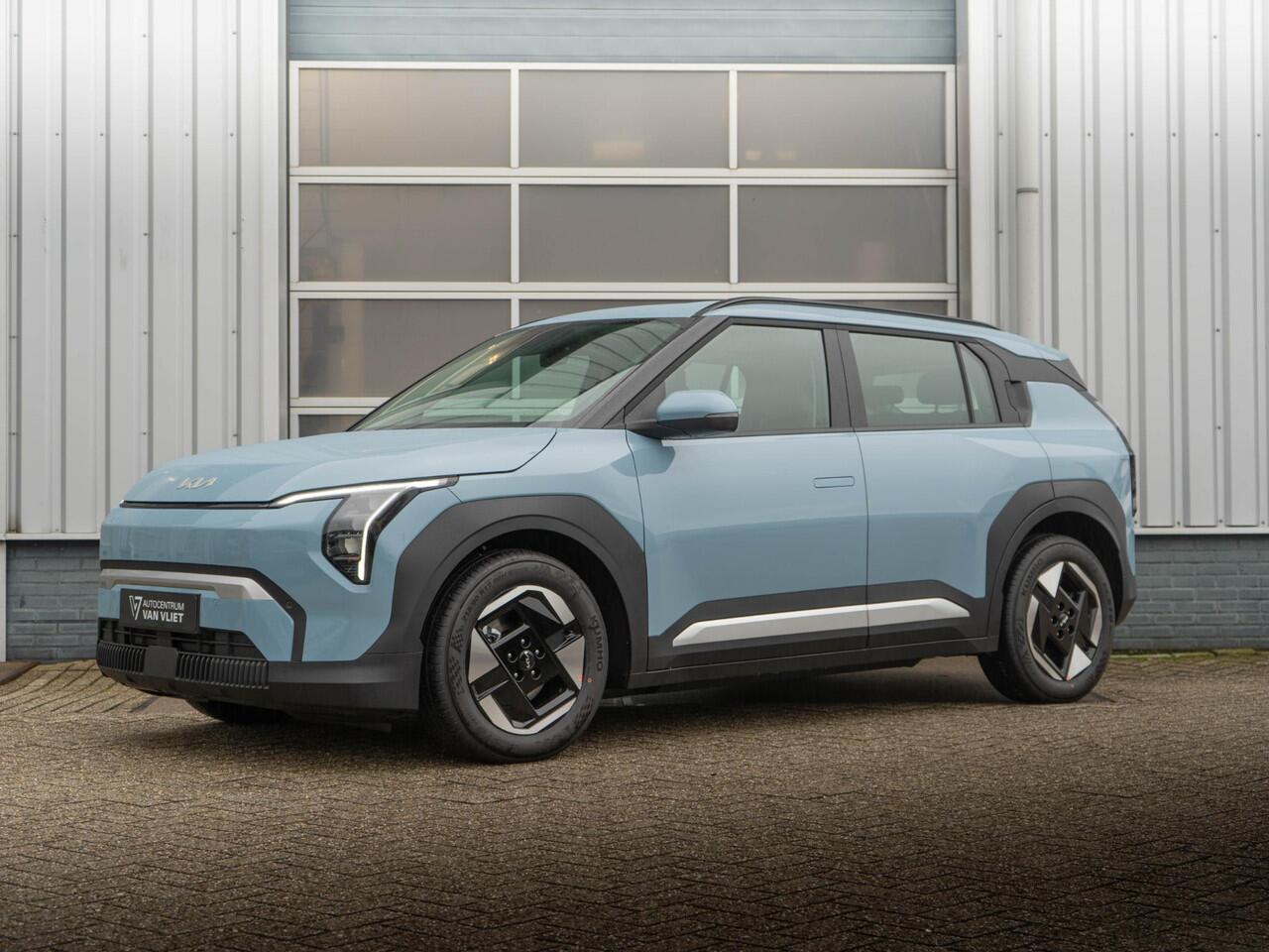 KIA EV3 Plus 81.4 kWh | Op VOOORRAAD DIRECT LEVERBAAR | Stoel en stuurverwarming | Dodehoek assistentie |