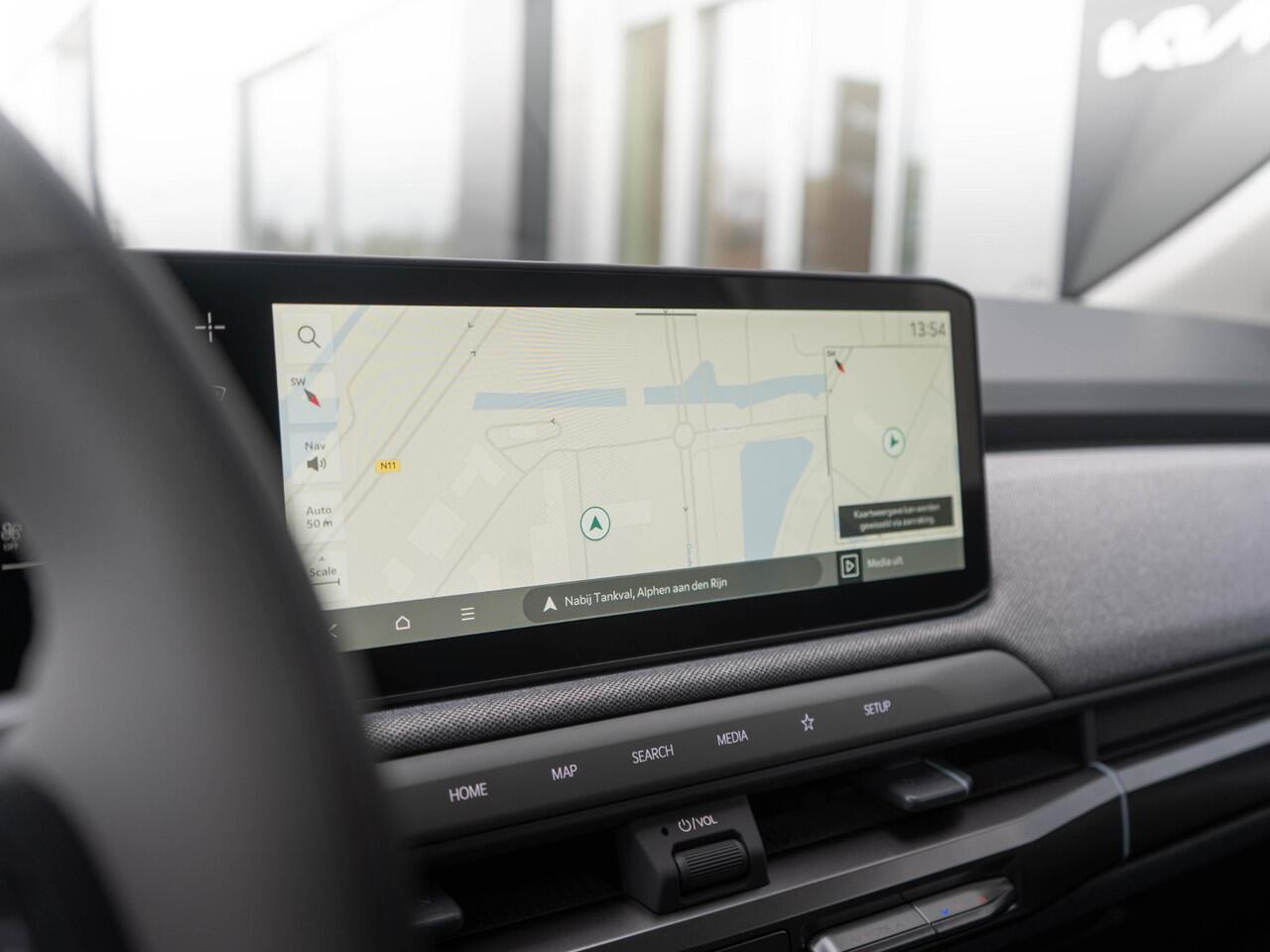 KIA EV3 Plus Advanced 58.3 kWh | OP VOORRAAD | Schuifkanteldak | Harman en kardon | Dode hoek assistentie |