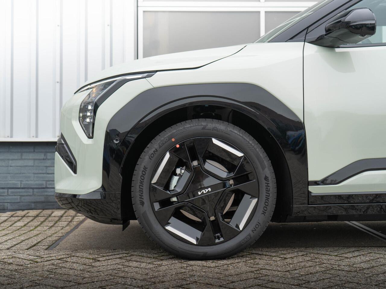 KIA EV3 GT-Line 81.4 kWh | Schuif kantel dak | Navigatie | Stoel en stuur verwarming |