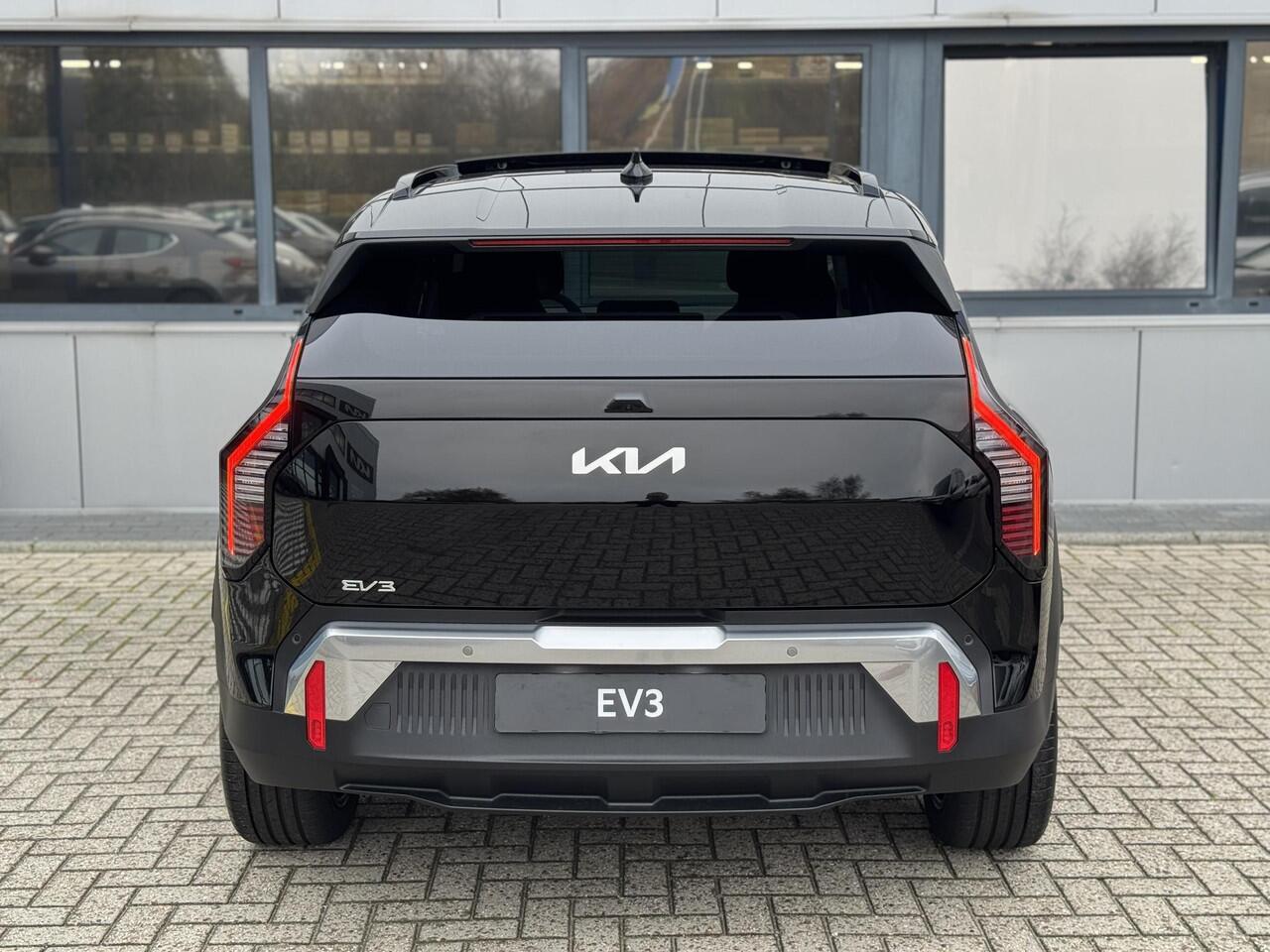 KIA EV3 Plus Advanced 58.3 kWh | Schuif/kantel dak | Elektrische bestuurderstoel | Harman Kardon | Keyless