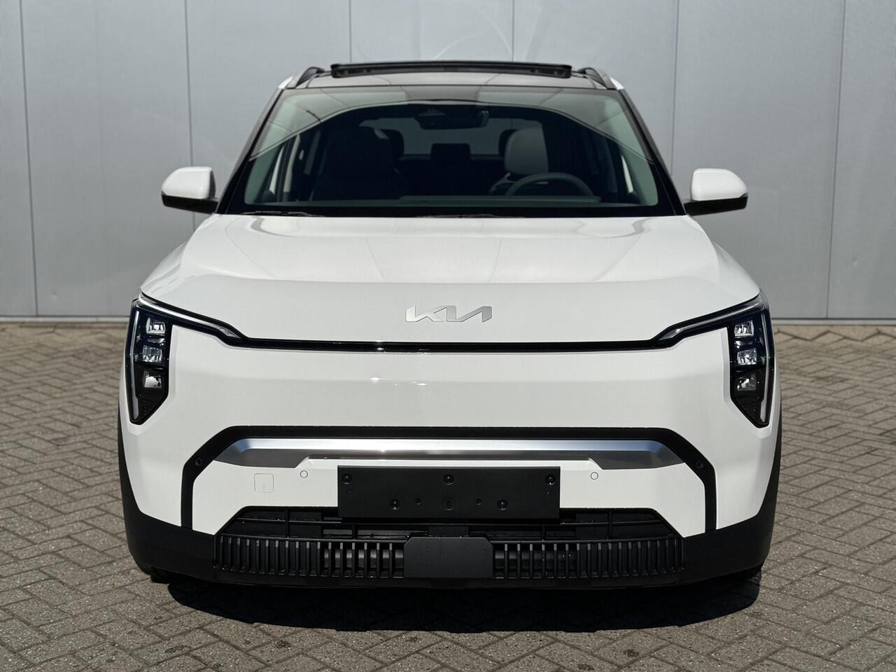 KIA EV3 Plus Advanced 58.3 kWh Snel leverbaar | Schuif/kanteldak | Harman Kardon | Camera | Keyless
