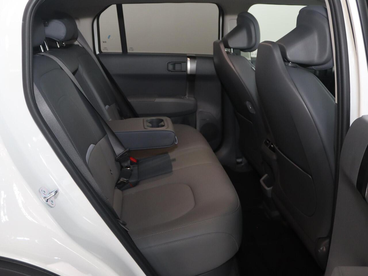 KIA EV3 Plus Advanced 81.4 kWh Snel leverbaar| Schuif/kanteldak | Harman Kardon | Camera | Keyless