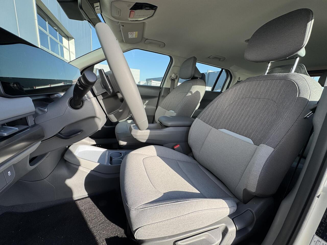 KIA EV3 Air 81.4 kWh | Snel Leverbaar | Camera | Keyless |