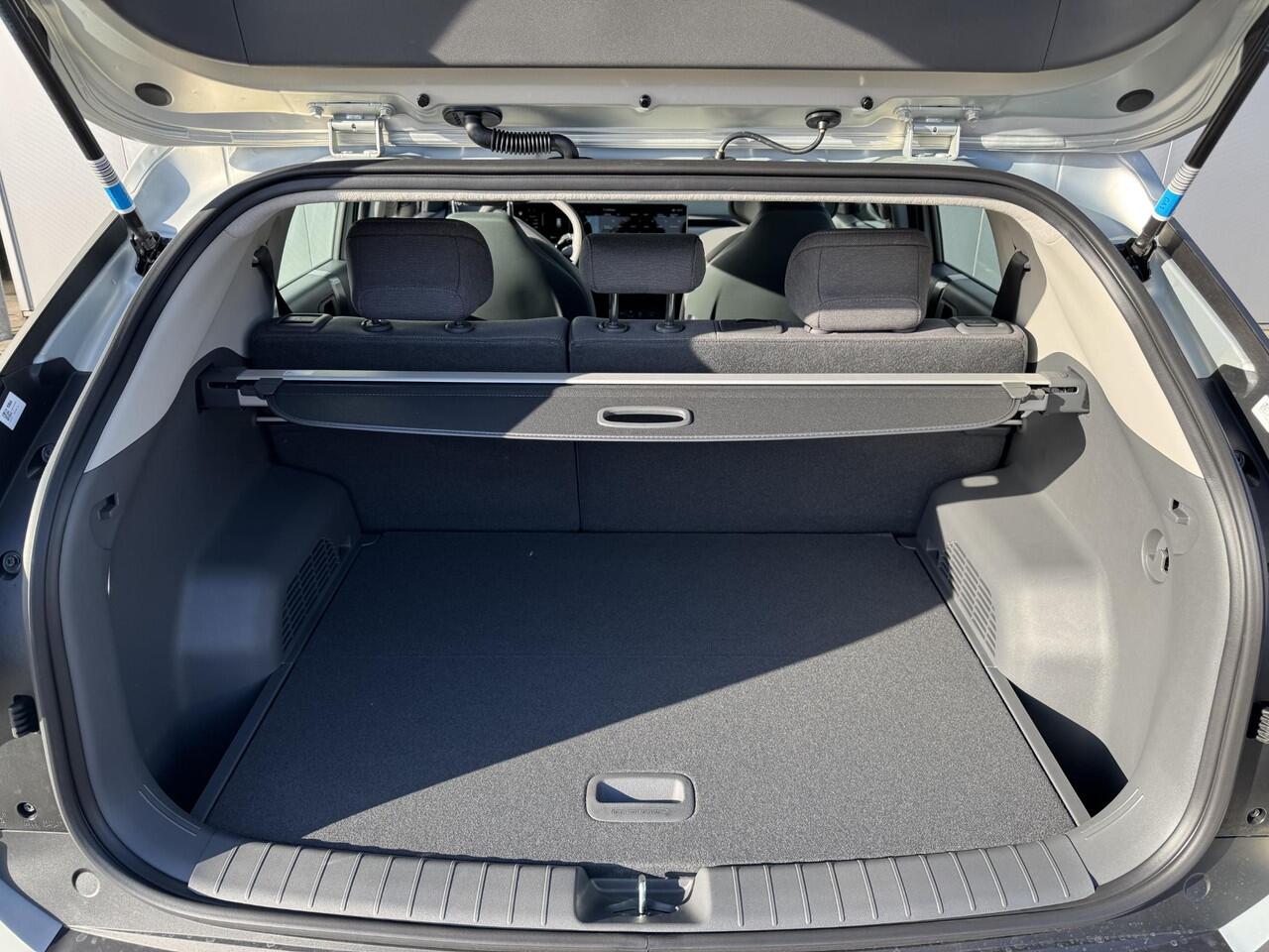 KIA EV3 Air 81.4 kWh | Snel Leverbaar | Camera | Keyless |