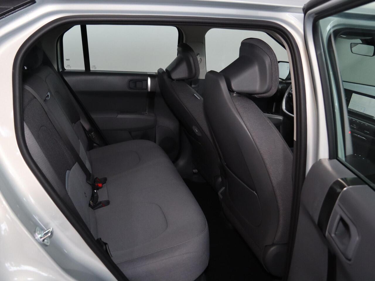 KIA EV3 Air 81.4 kWh | Batterijverwarming | Navigatie | Dual Zone Climate Control | LED-koplampen | Parkeersensoren |