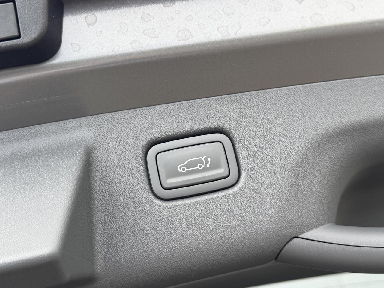 KIA EV3 GT-Line 81.4 kWh | Panoramaschuifdak | Harman Kardon | LED-koplampen | Verwarmbare achterbank | Ambient lighting |