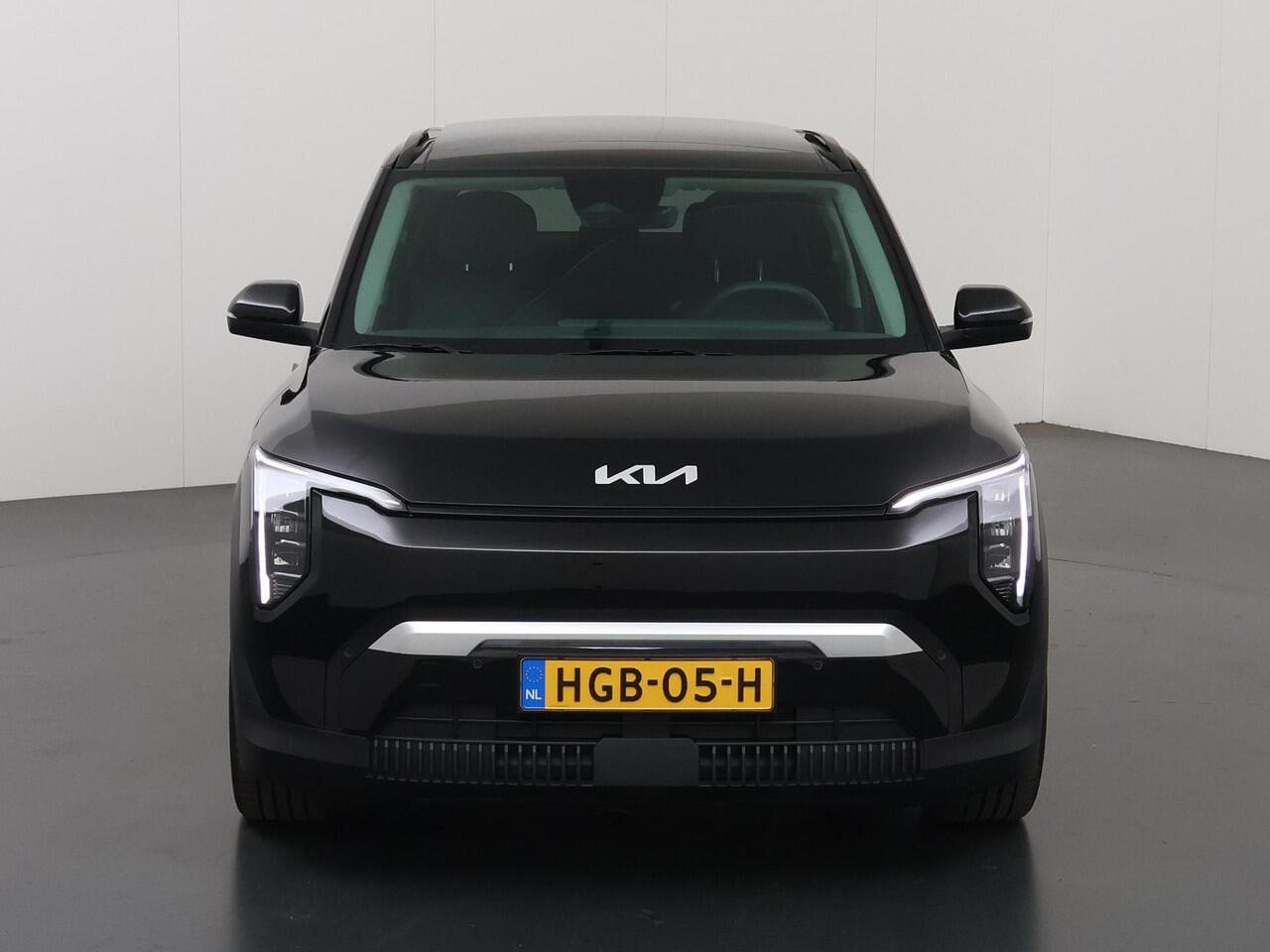 KIA EV3 Plus Advanced 58.3 kWh | SOH 99% | Panoramadak | Harman / Kardon | Dodehoekdetectie | Elektr. Achterklep | Stoel/Stuurverwarming |
