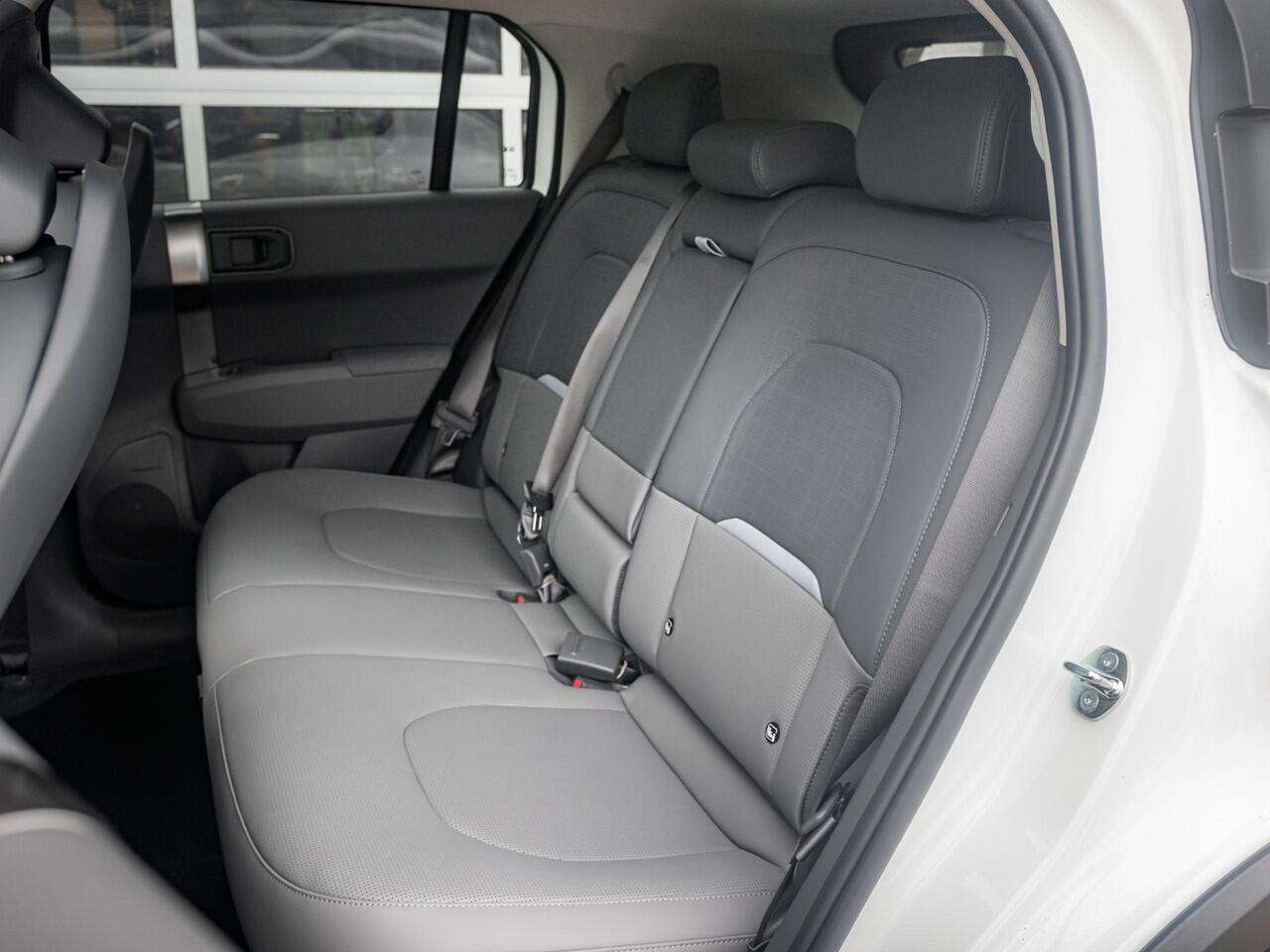 KIA EV3 Plus Advanced 81.4 kWh l DIRECT LEVERBAAR | Schuifkanteldak | Harman en kardon | 17% bijtelling