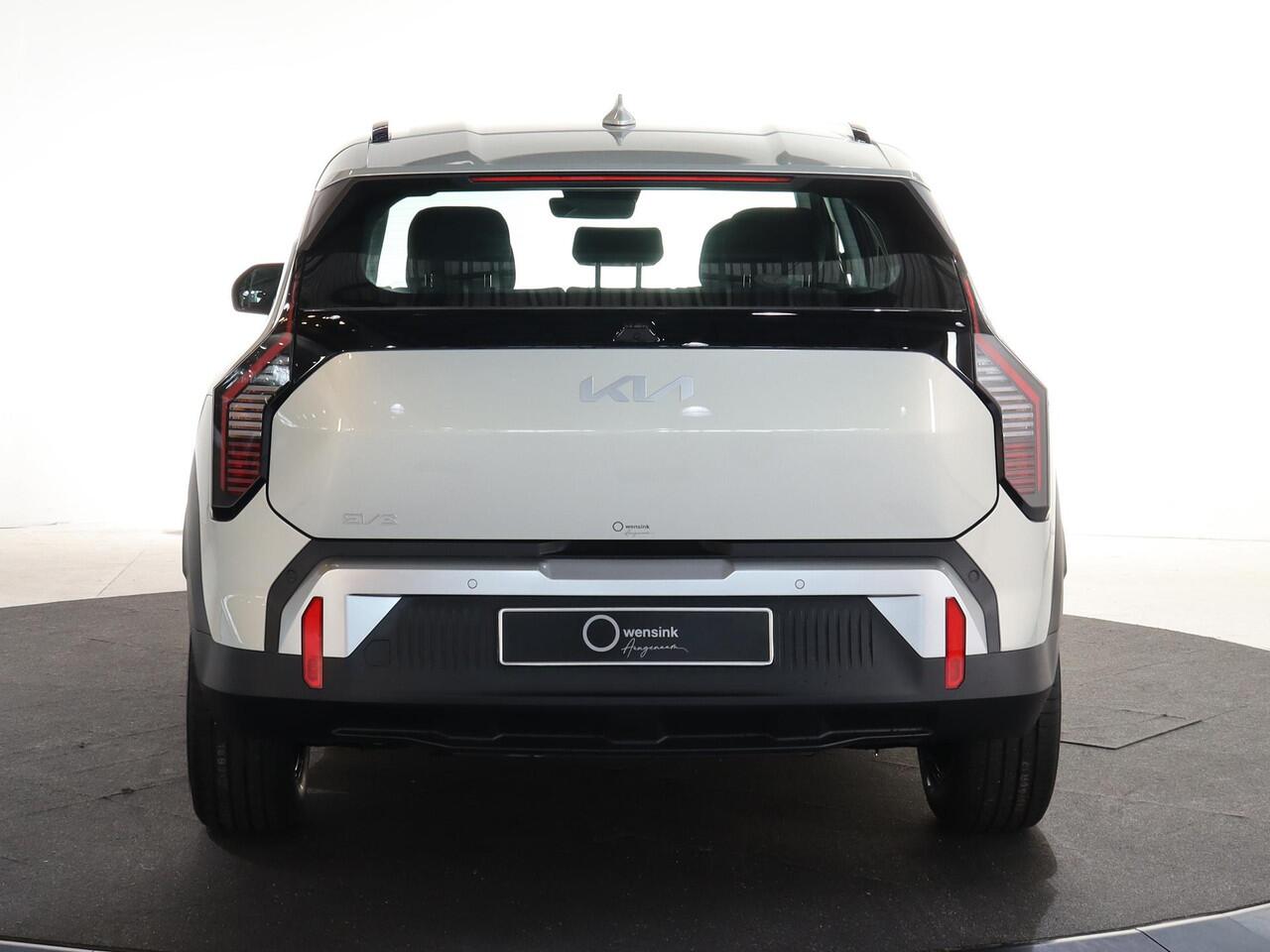 KIA EV3 Air 81.4 kWh | Batterijverwarming | Navigatie | Dual Zone Climate Control | LED-koplampen | Parkeersensoren |